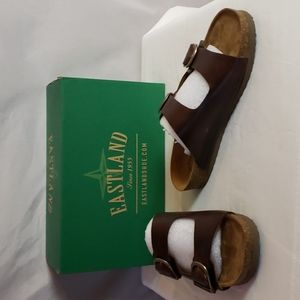 NEW Eastland Cambridge Buckled Men's Sandal